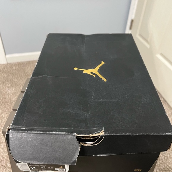 Air Jordan 1 Low Gold Toe - Picture 8 of 10